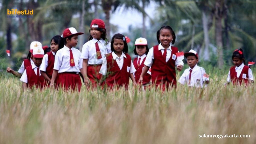 Sekolah itu Beragam Bukan Seragam