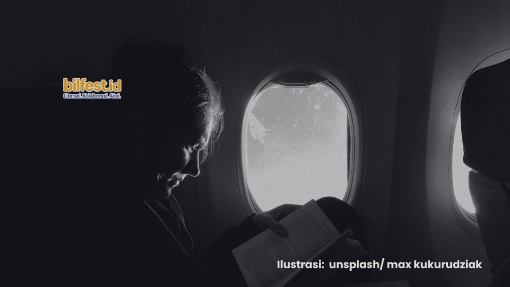 Membaca Buku di Langit